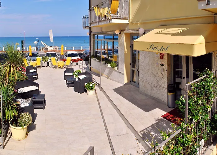 Bristol מלון
