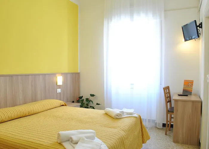 Bristol 3* לאיגואליה