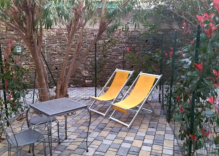 Bristol 3* לאיגואליה